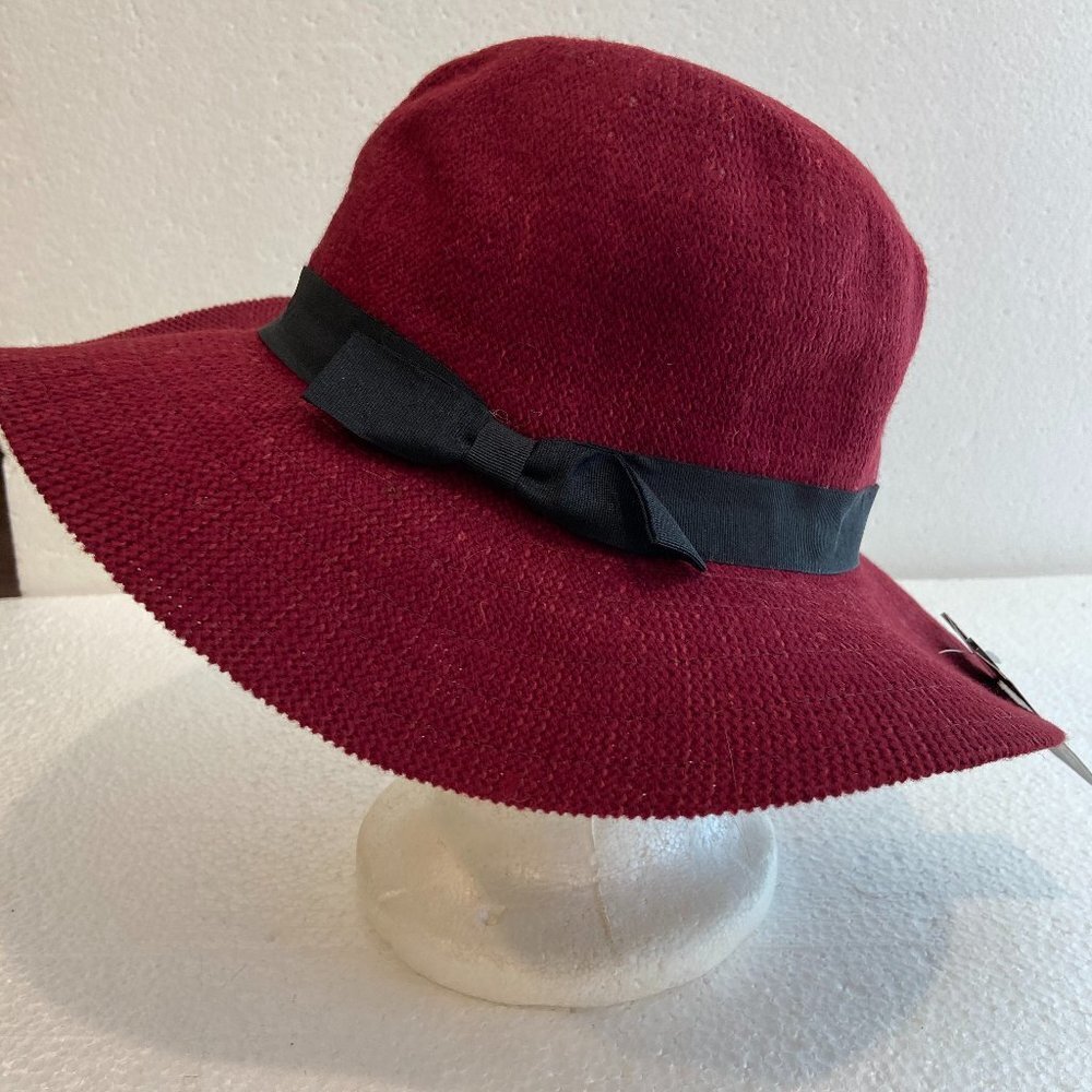 Marcus Adler Hat burgundy color